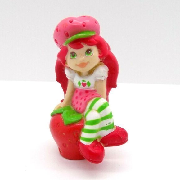 Hasbro Strawberry Short Cake Mini Figure - Picture 2 of 3